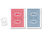 4 cartes de jeu d'or en plastique de trophée de Modiano d'index régulier avec la plate-forme simple